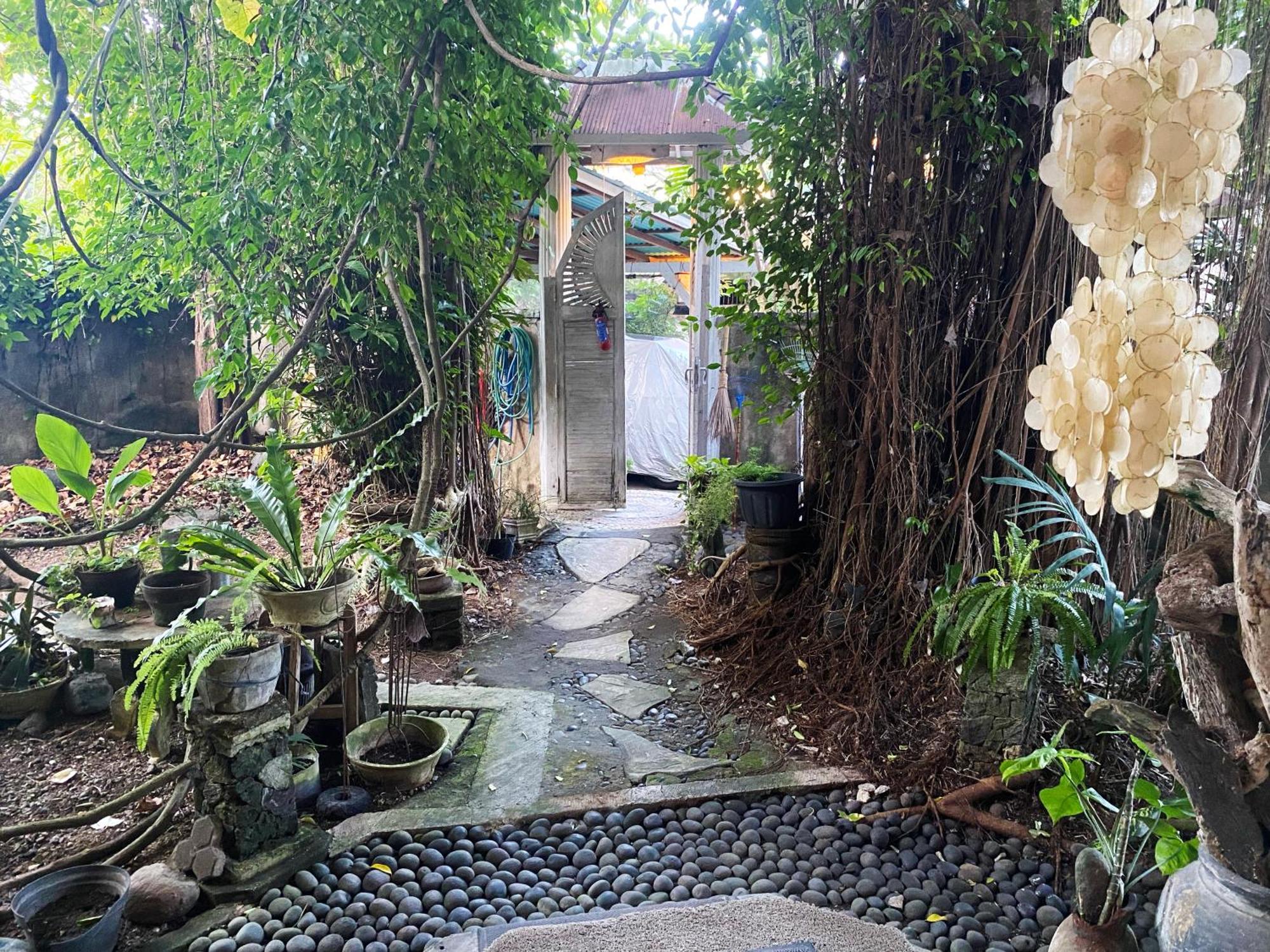 Shady Grove Healing Centre & W House Rules Please Read Before *